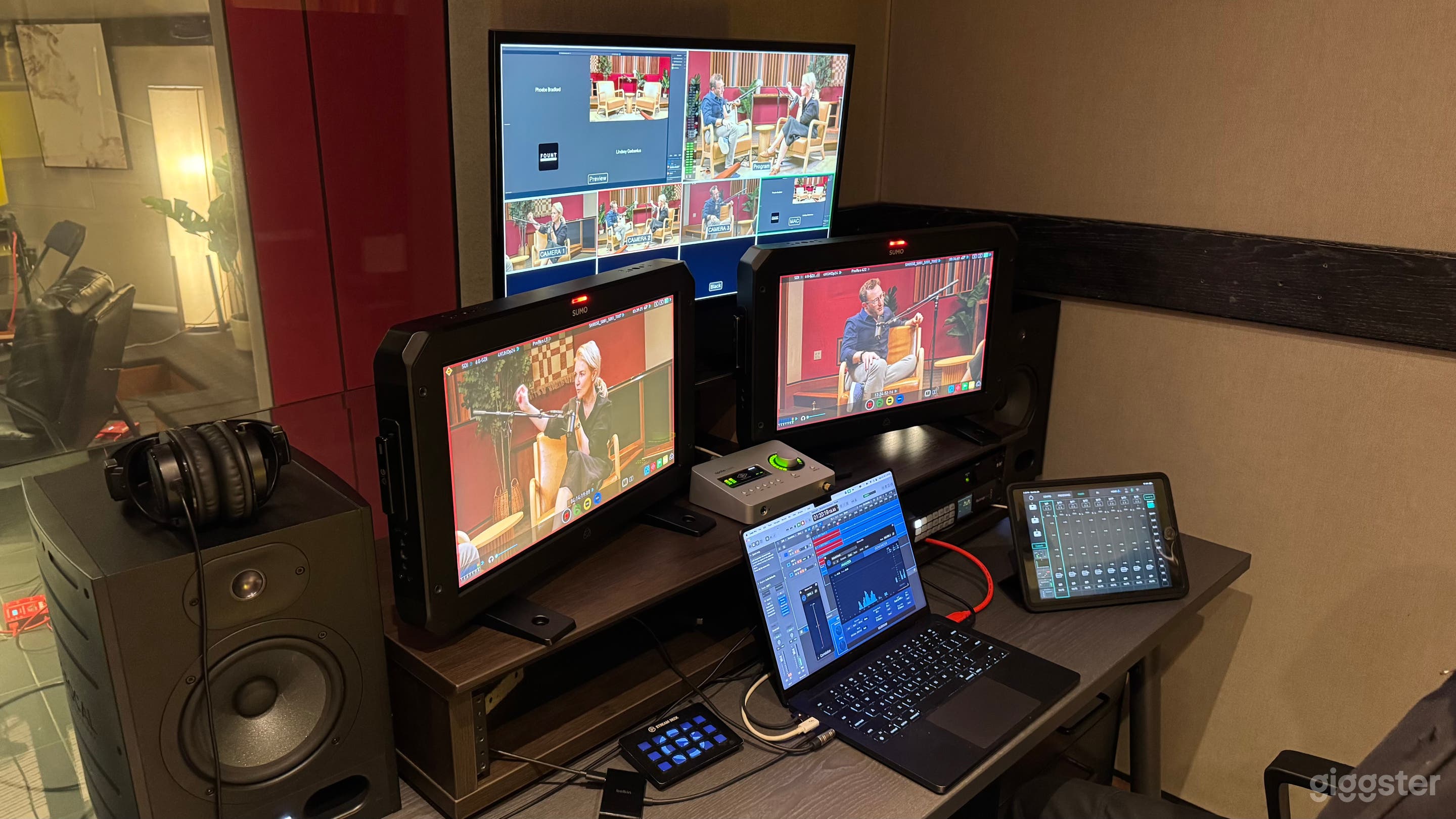 Dual-Design Podcast Studio with Full Production - Studio 7 Photo 4