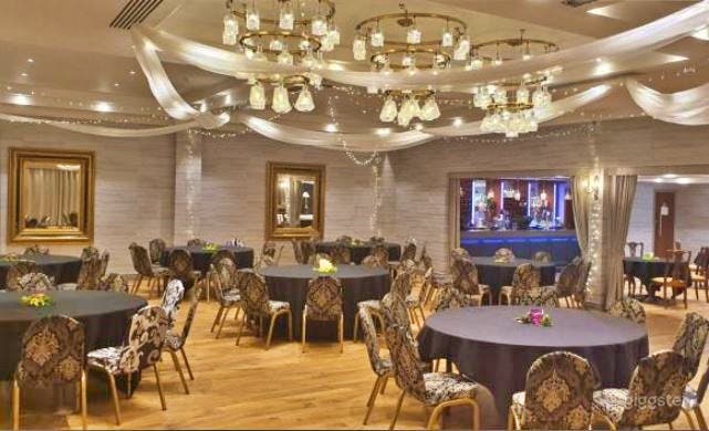 The Kensington Suite Photo 2