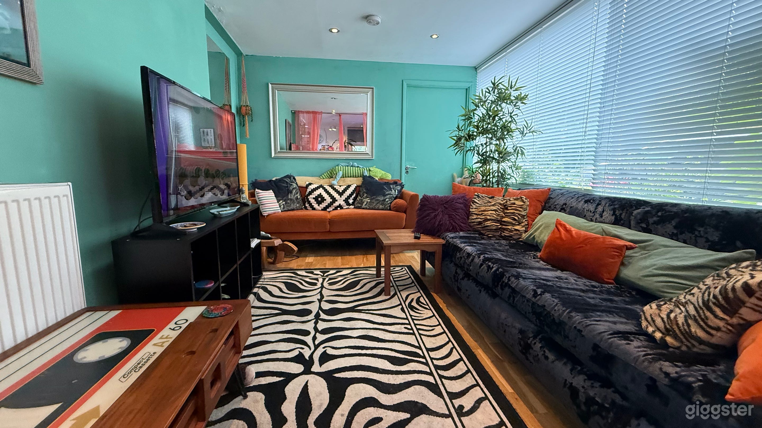 Unique Camden split level house Photo 1