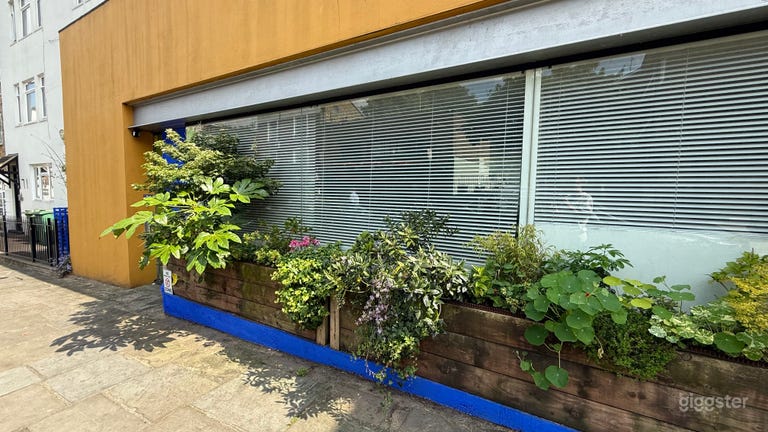  Unique Camden split level house 