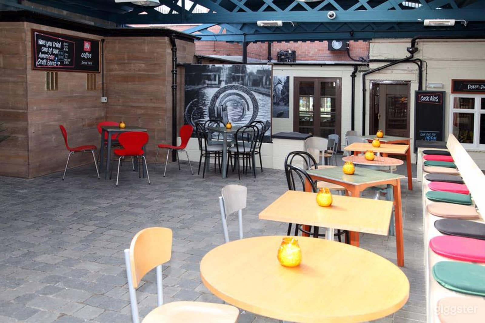 Vibrant Oadby Pub & Beer Garden Photo 2