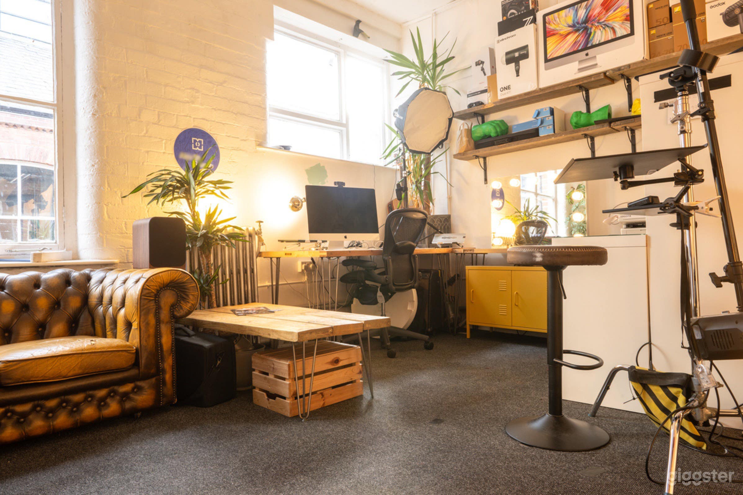 Photography Studio - Leeds Photo 3