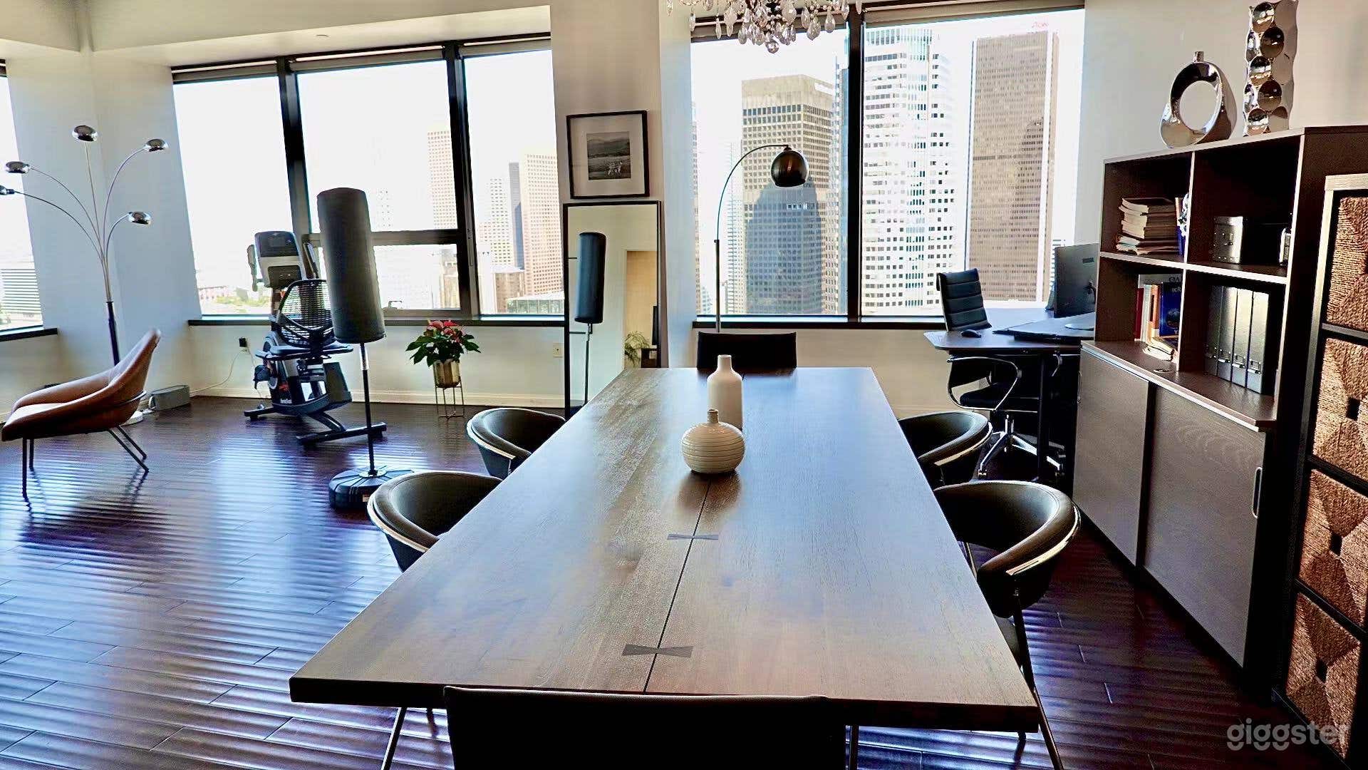 DTLA Loft with 270 degree views of the skyline Photo 4