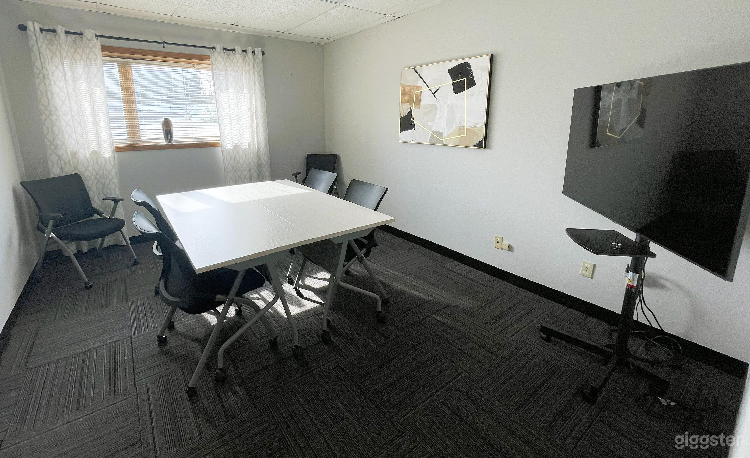 Flexible premium meeting space  Photo 3
