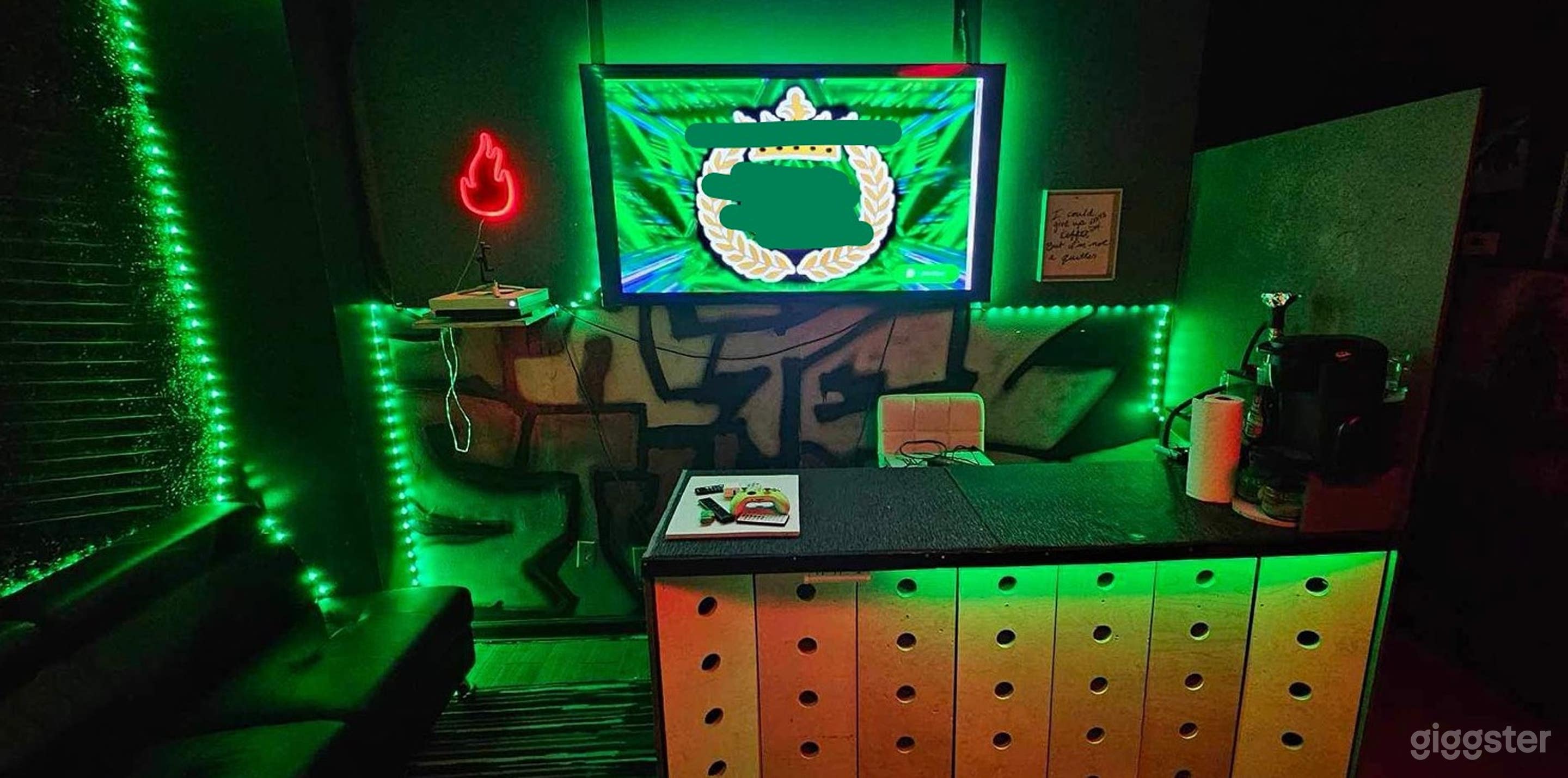 Renowned Music Studio A Photo 4