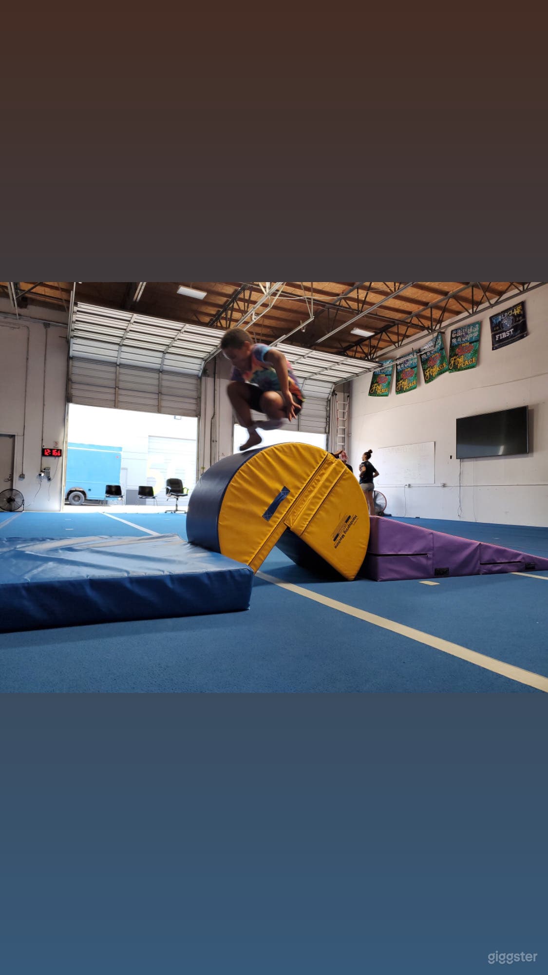 Spacious Cheerleading Gymnasium - Spring floors Photo 3