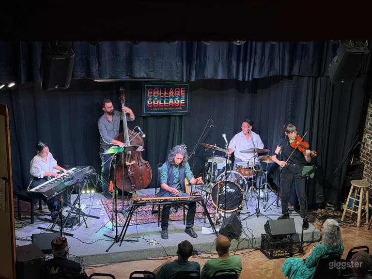  How our stage looks with theater lighting 