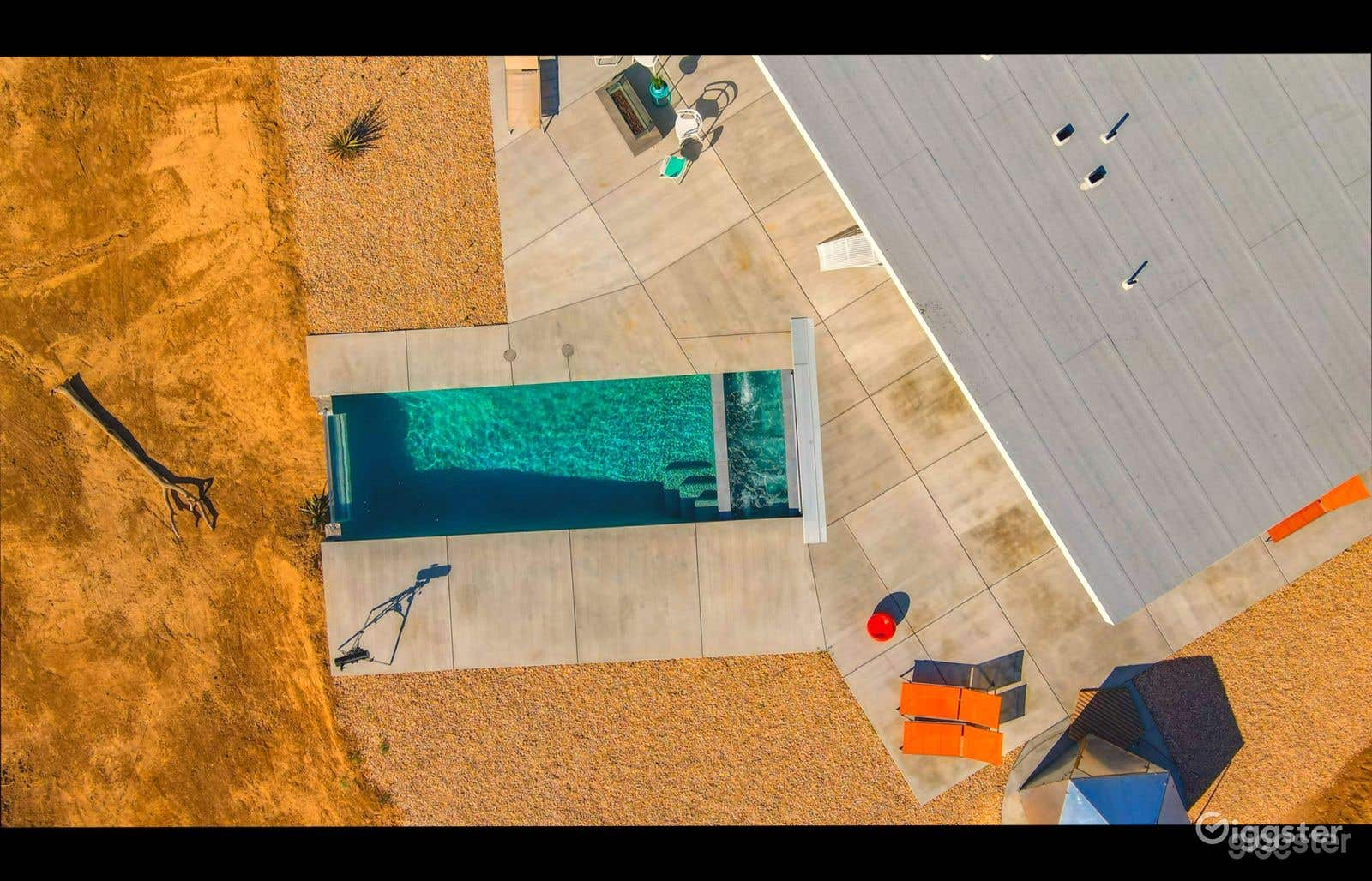 Futuristic edgeless pool in Pioneertown Photo 3