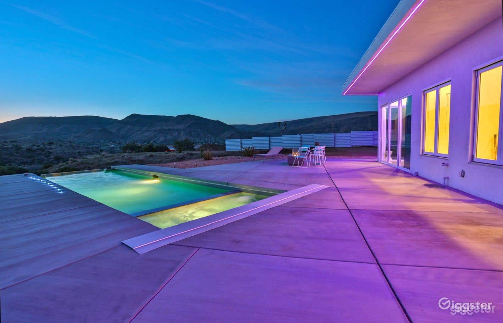 Futuristic edgeless pool in Pioneertown Photo 2