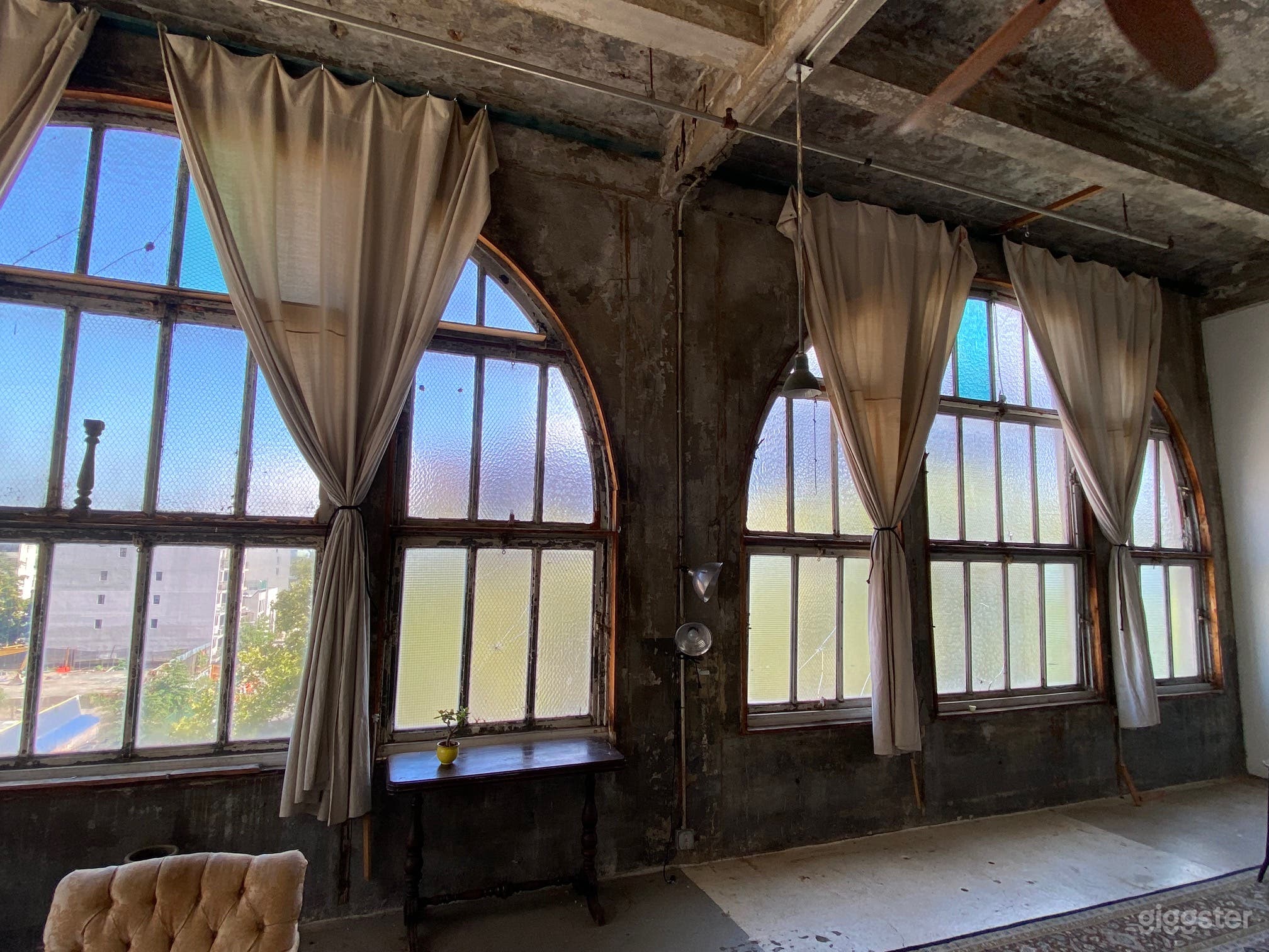 Dumbo Distressed Loft (The Loft) Photo 4