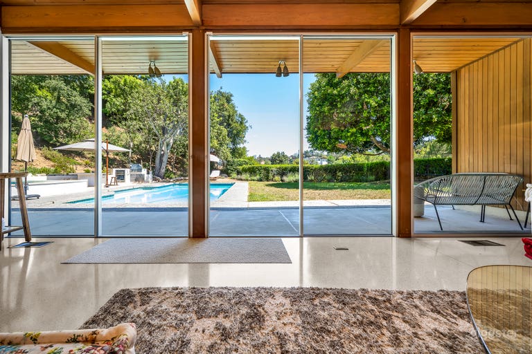  Laurel Canyon Mid Century on 3/4 acre ridgetop 