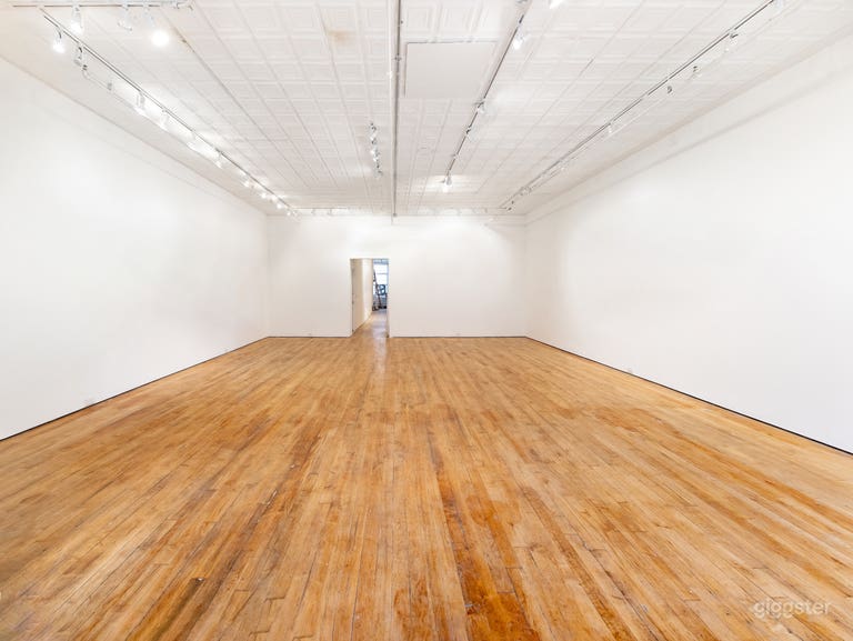  Elegant Tribeca Loft Available for Rental 