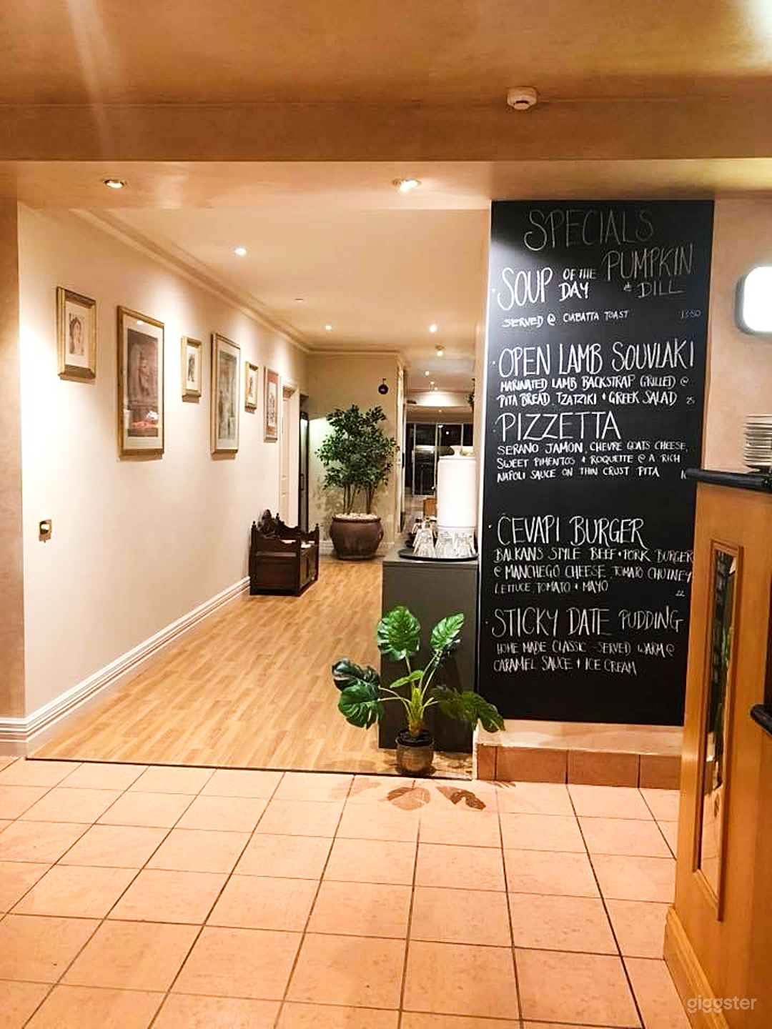 Function Room Photo 4