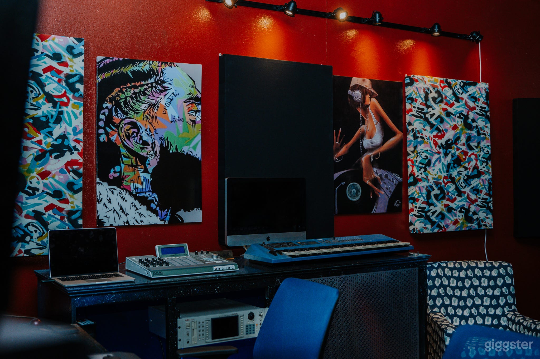 Multi purpose audio visual facility with rooms designed to invoke creativity Photo 3