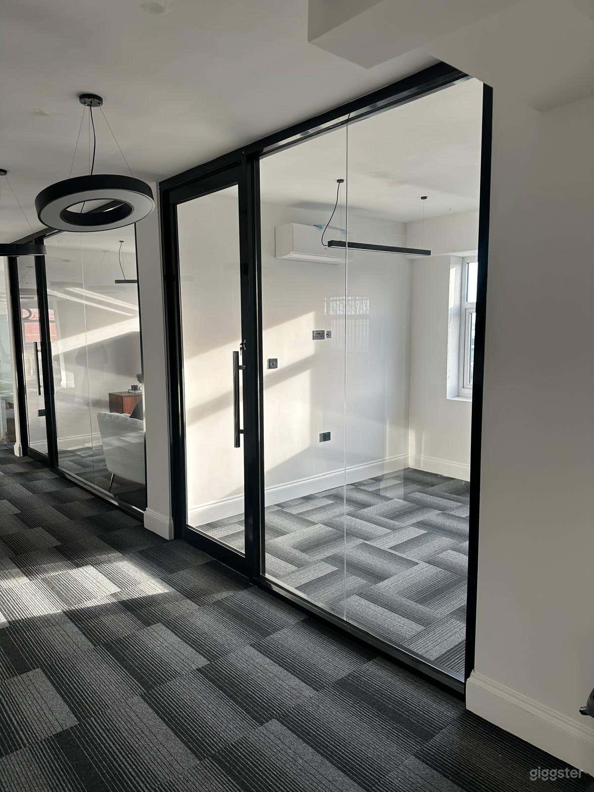 Meeting room Photo 2