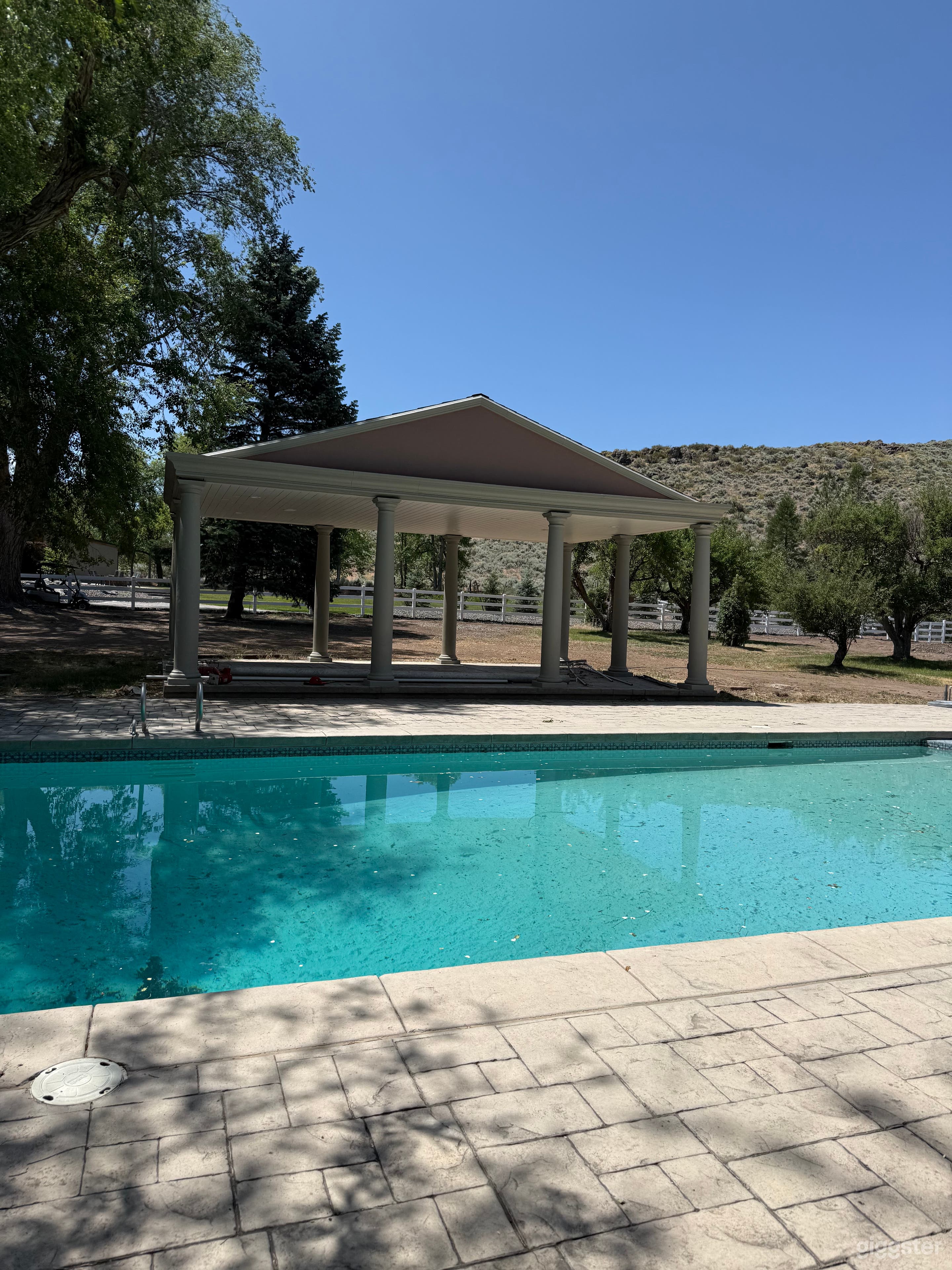 Colonial Mansion Large Pool Yard in Reno Photo 3