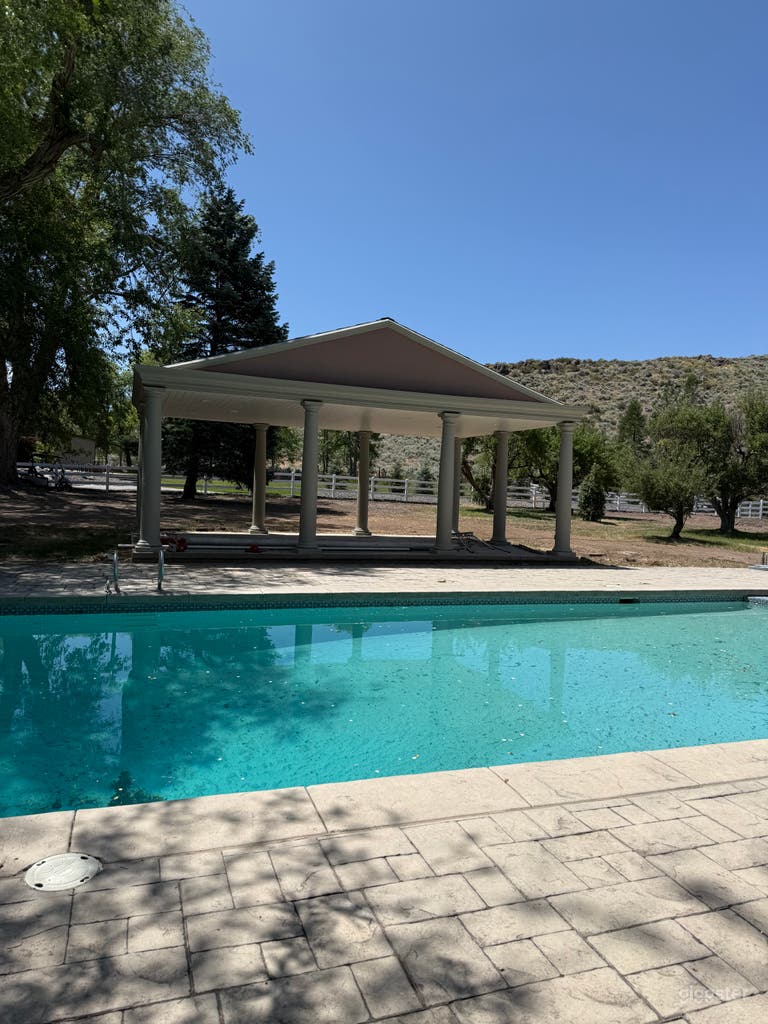  Colonial Mansion Large Pool Yard in Reno 