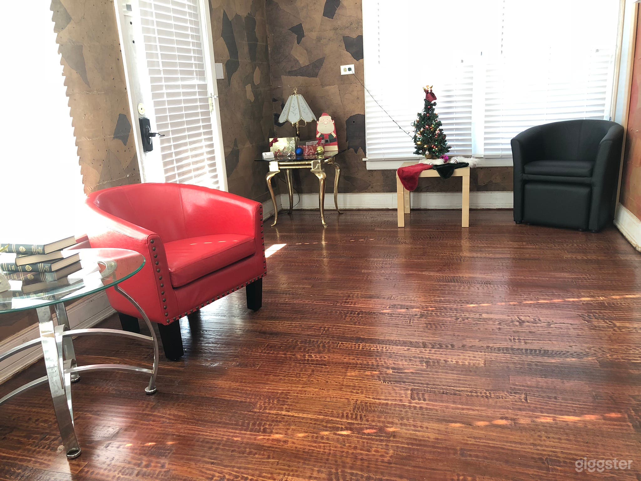 Lobby: Studio Space Arlington