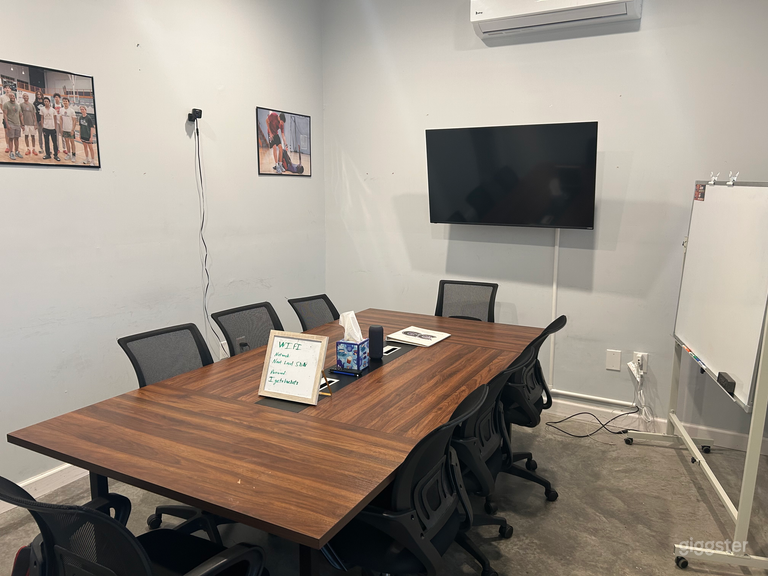  Classroom and Office Space for Small Meetings & Classes 