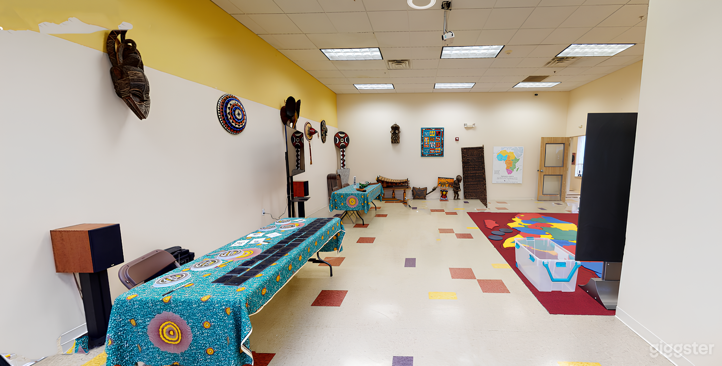 Creative Art Room Photo 2