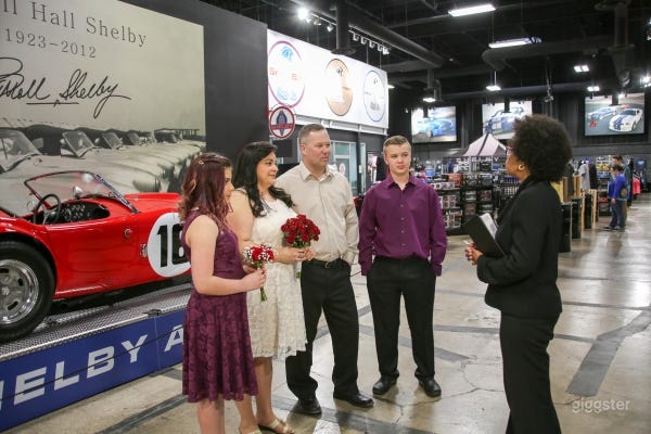 Las Vegas Wedding in a Museum Photo 4