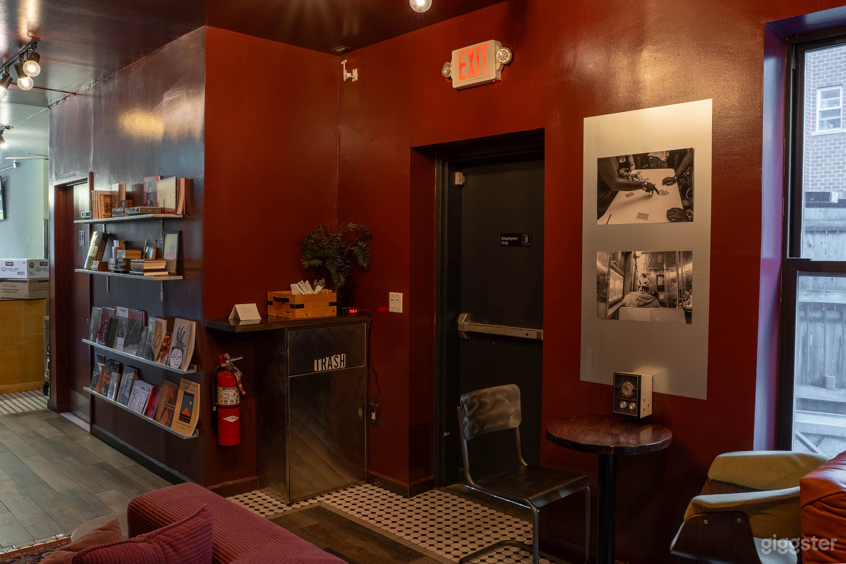 Mid-century Modern Design Cafe Venue Space in Manhattan Photo 4