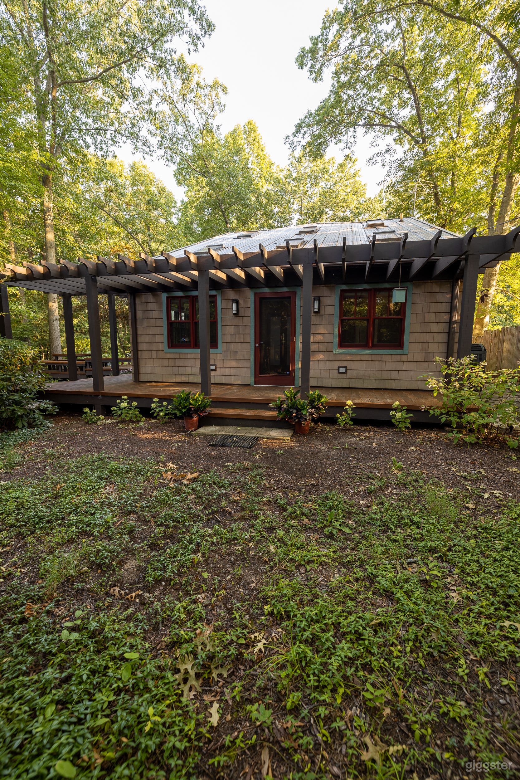 Luxury Wooden Lodge Sanctuary with Pond Photo 4