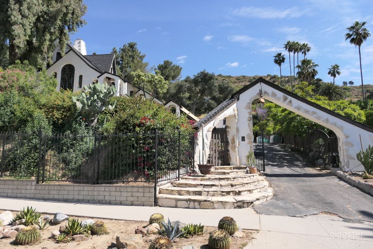  House and archways from street 