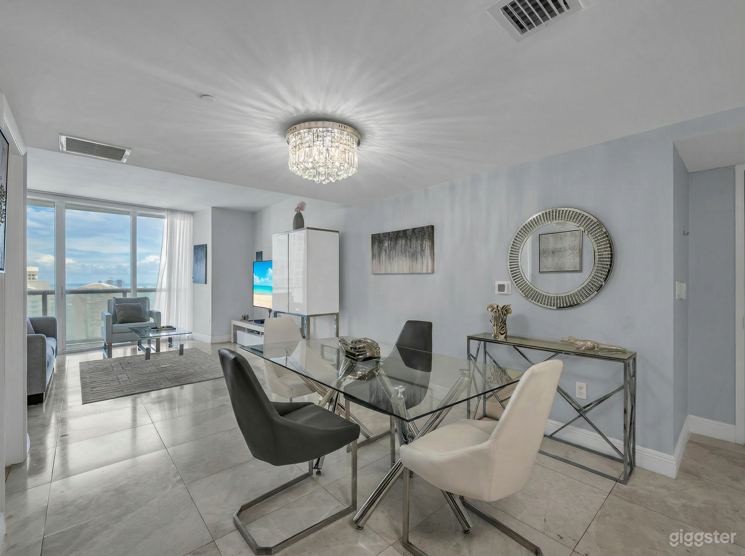 Breathtaking Condo with Ocean & City Views Photo 3