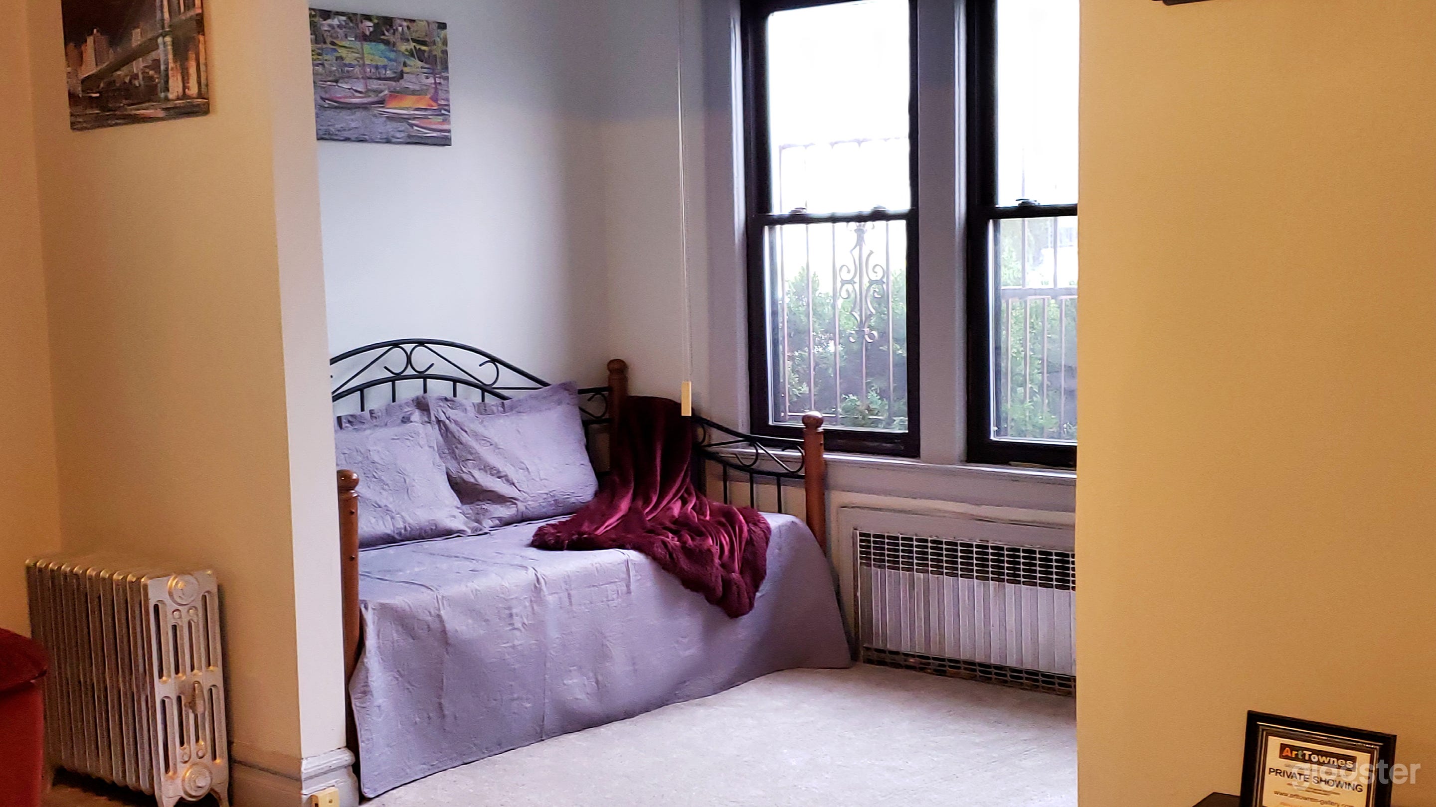 2,984SF 2-Unit Prod. Studio | 6-Veh. Driveway | 12mi to NYC Photo 4