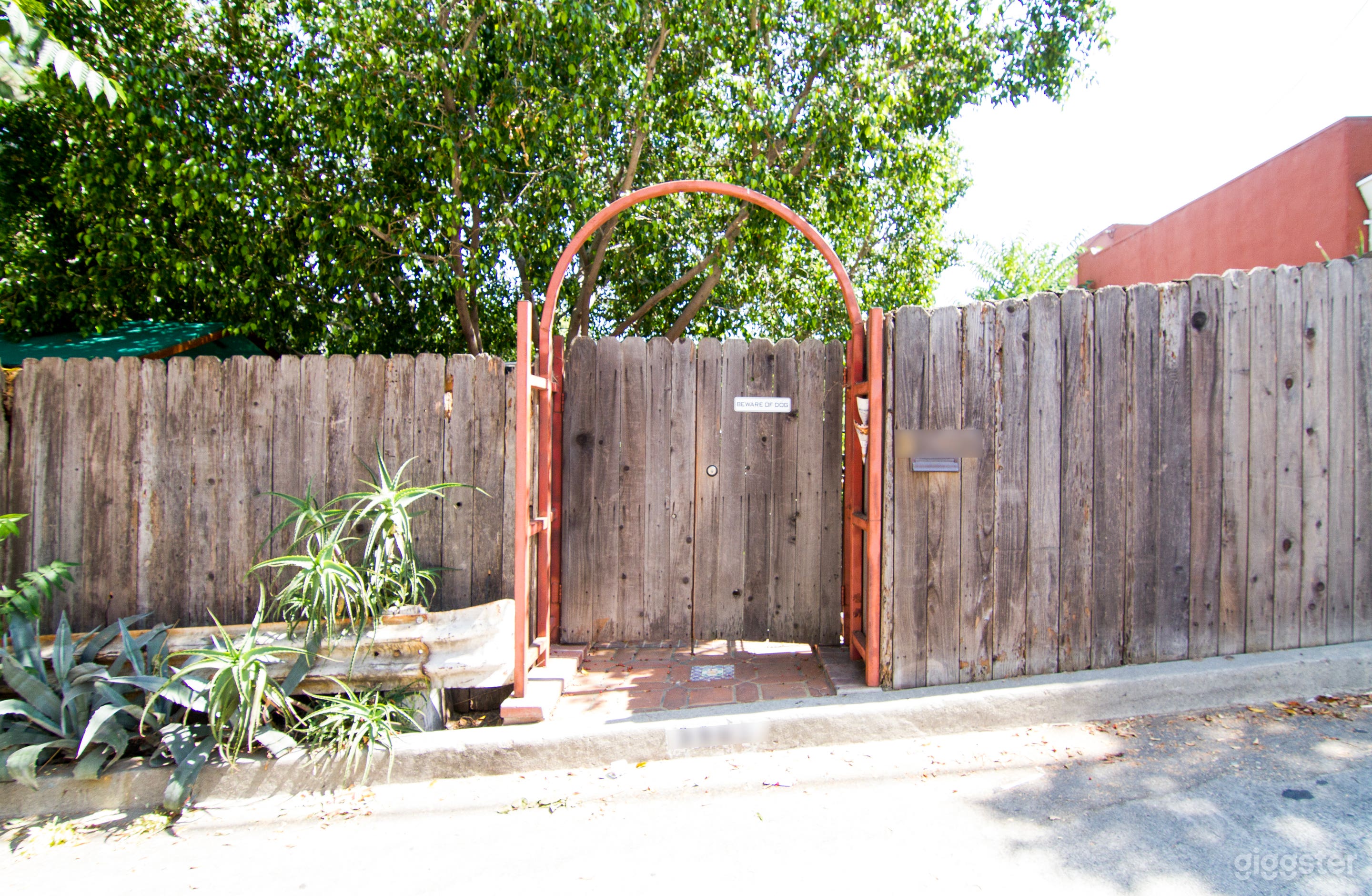 Franklin Garden Oasis Photo 2