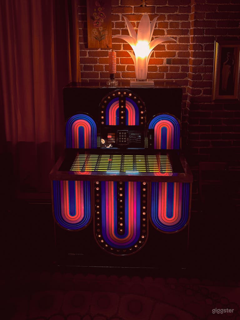  Suite 301 by Le Petit Dep 