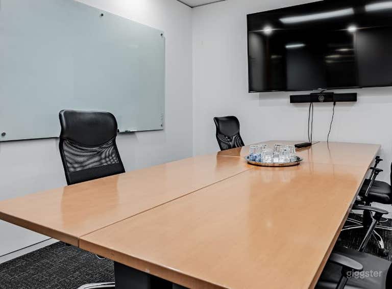  Mediterranean Meeting Room 