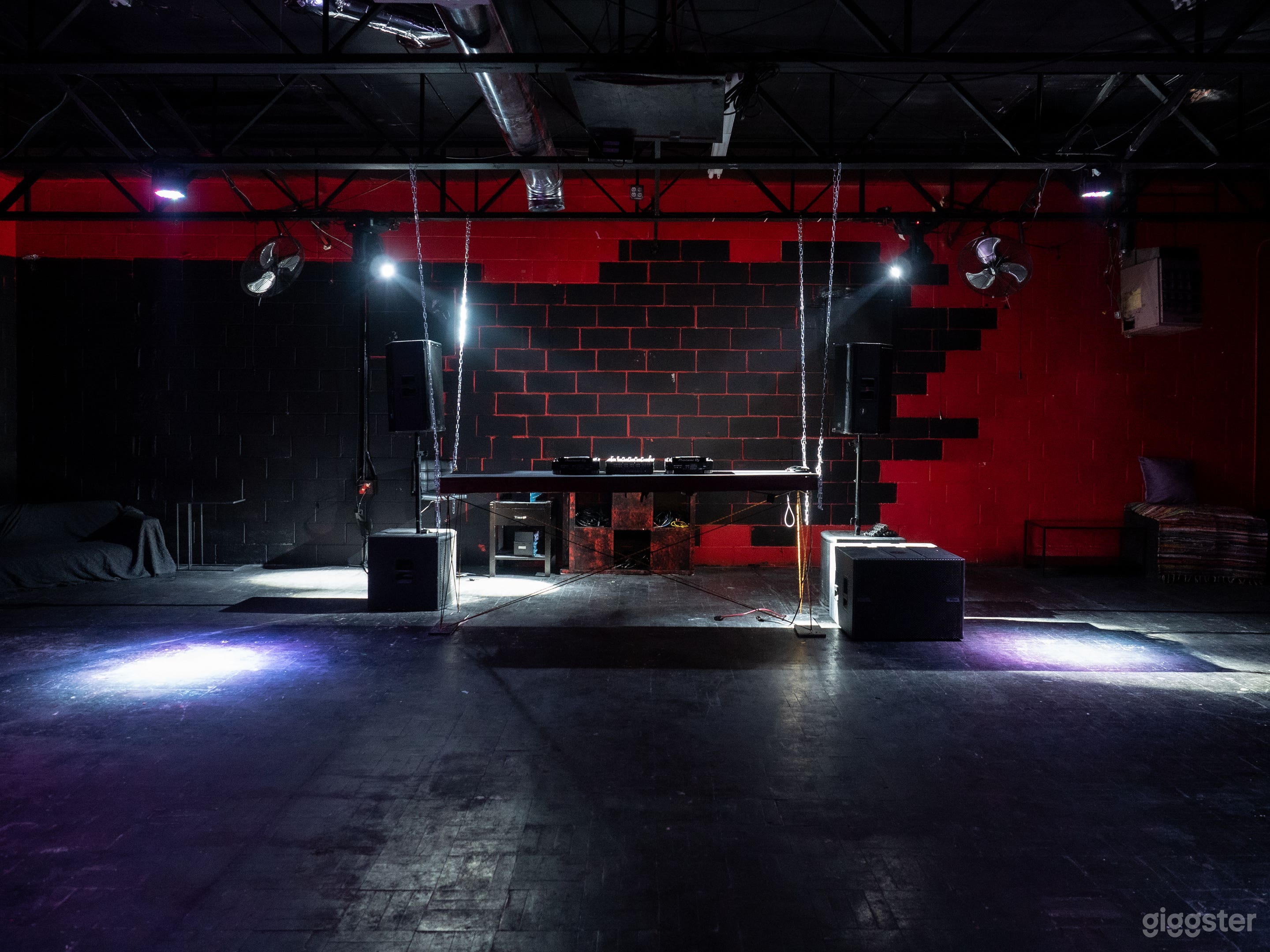 Industrial event warehouse club Photo 3