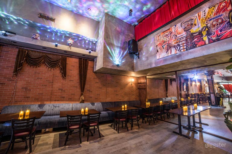  Manhattan Social Lounge 