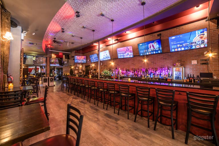  Manhattan Social Lounge 