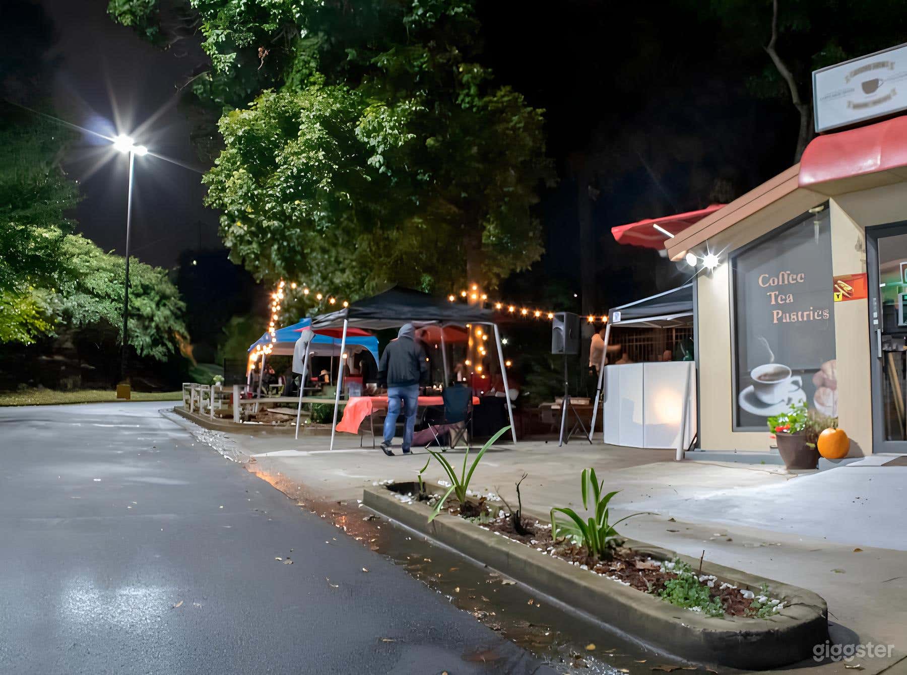 Hidden Cafe Patio Space with Welcoming Vibes Photo 4