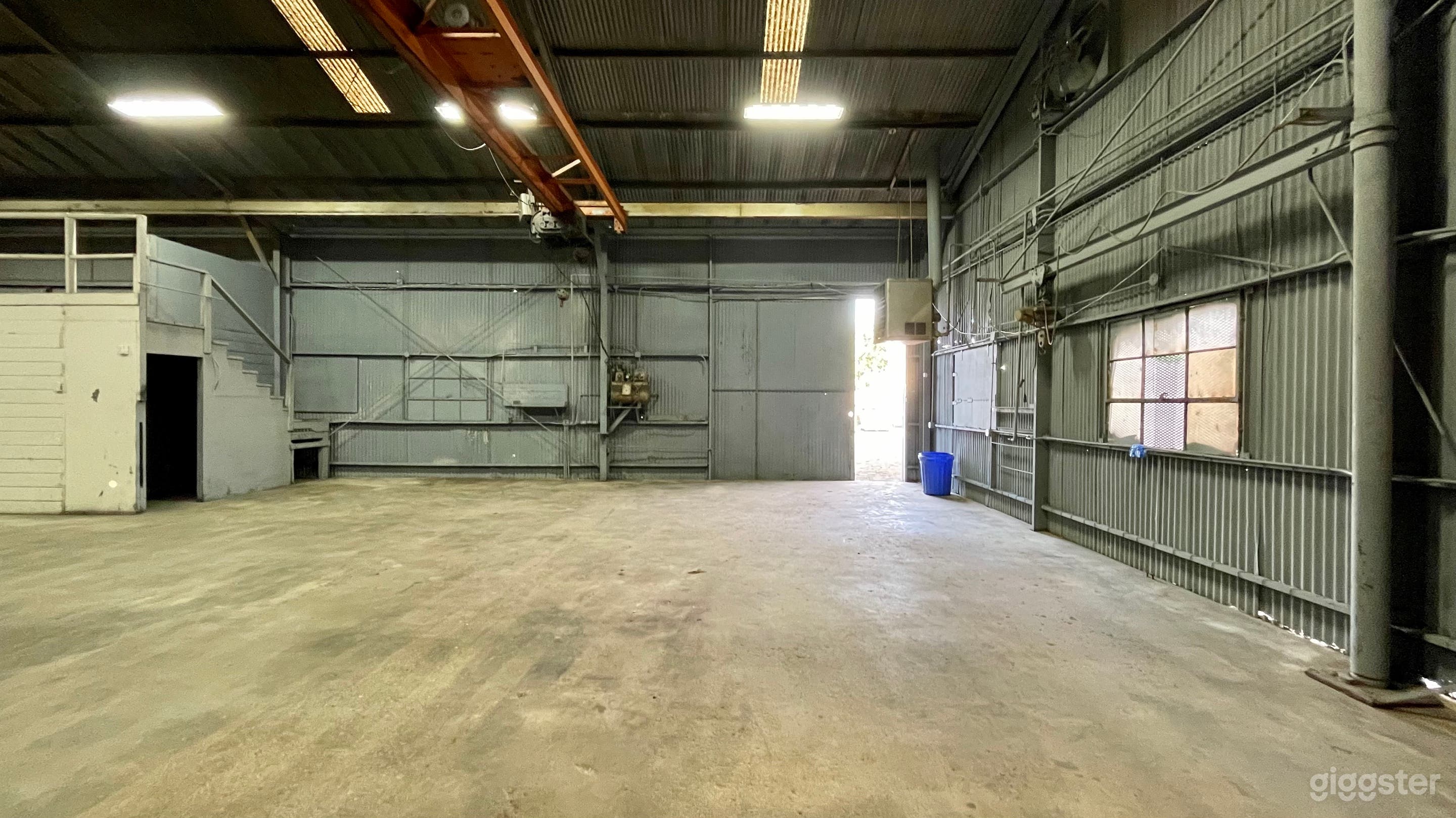 Industrial Warehouse Studio with Crane (Back Unit) Photo 4