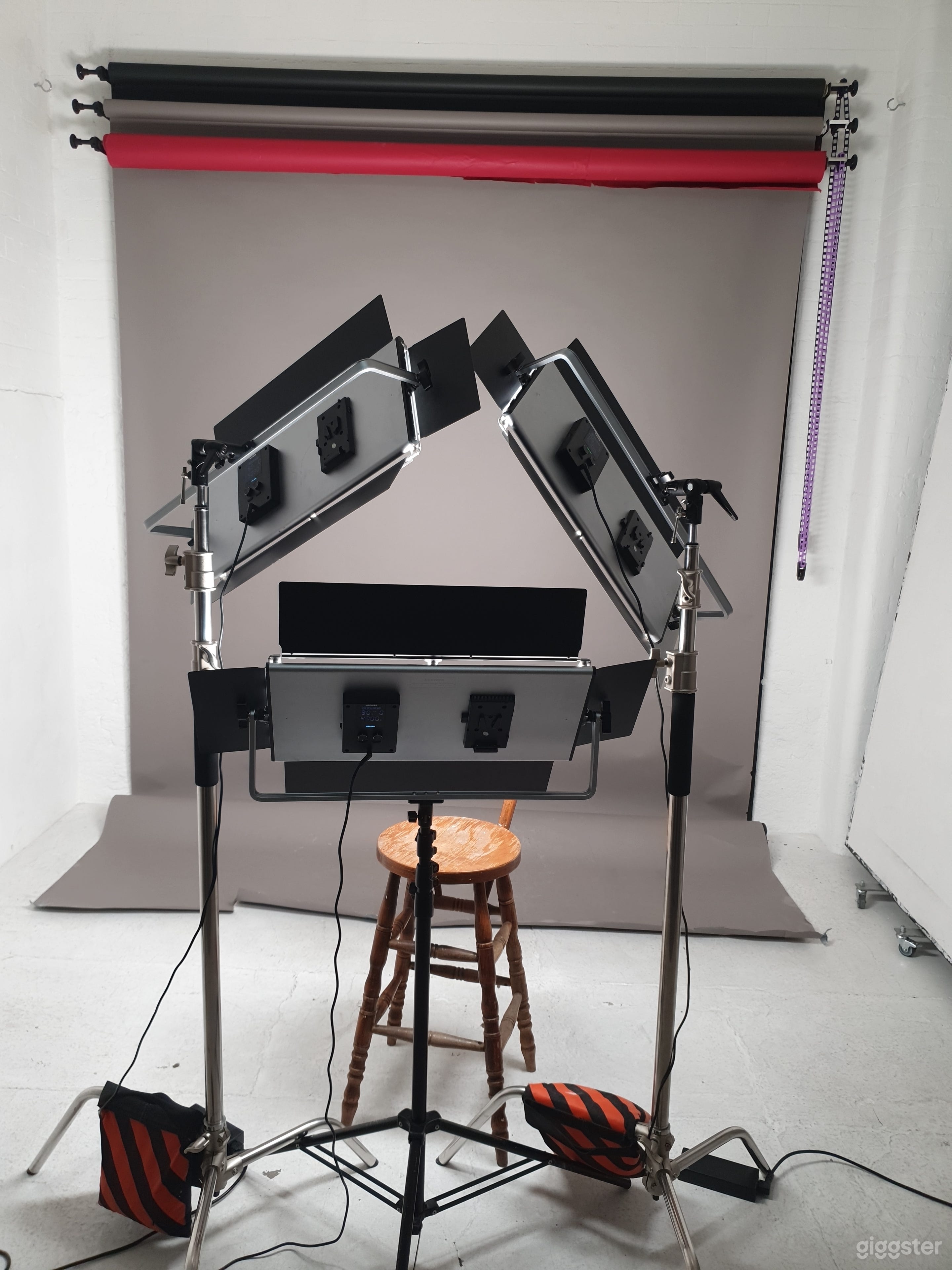 Set of 3 large Neewer 1904 LED bi-colour panel lights.