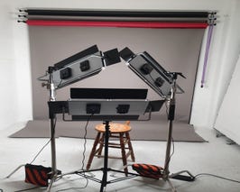  Set of 3 large Neewer 1904 LED bi-colour panel lights. 