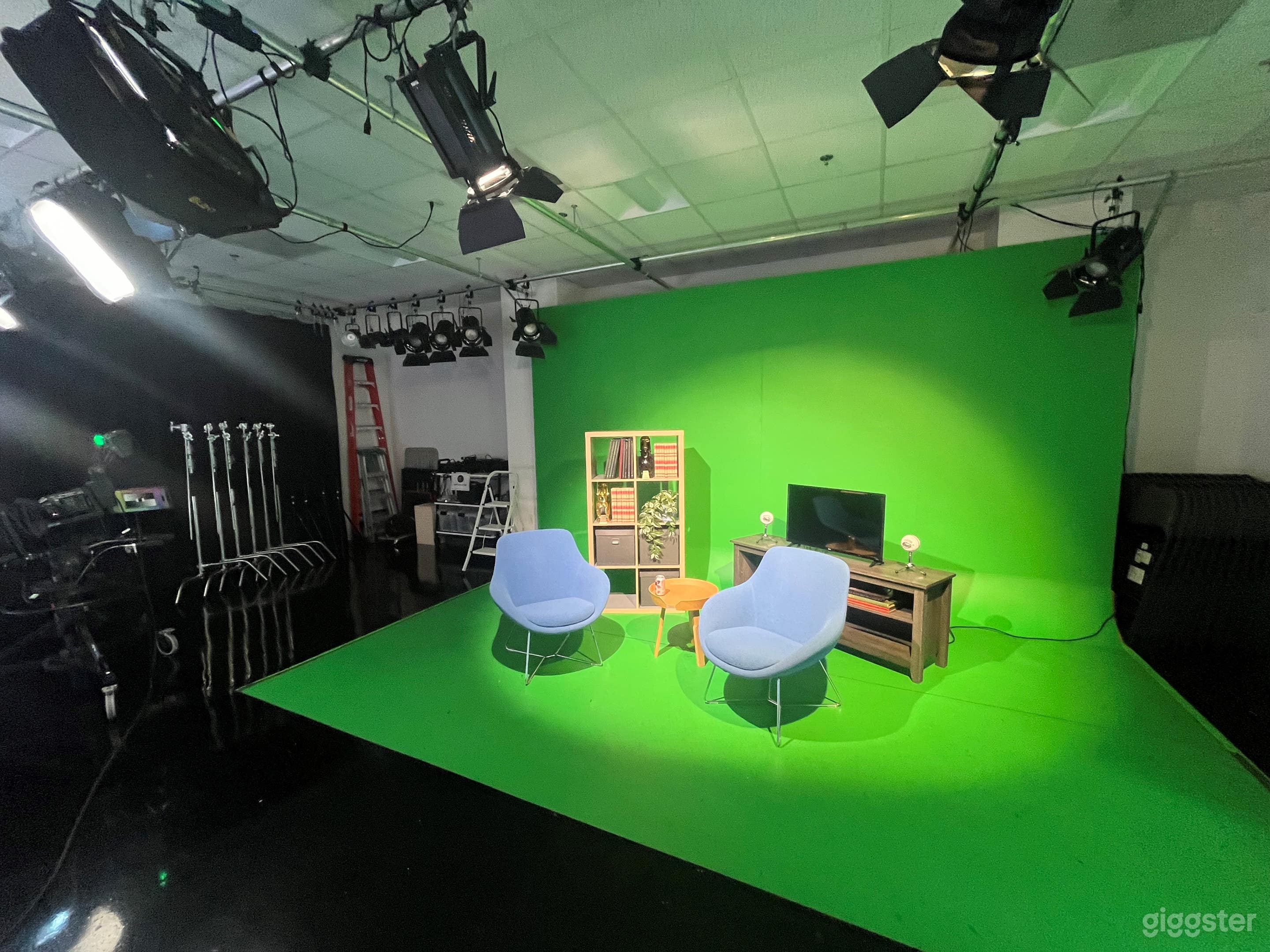Broadcast Ready Production Studio Photo 2