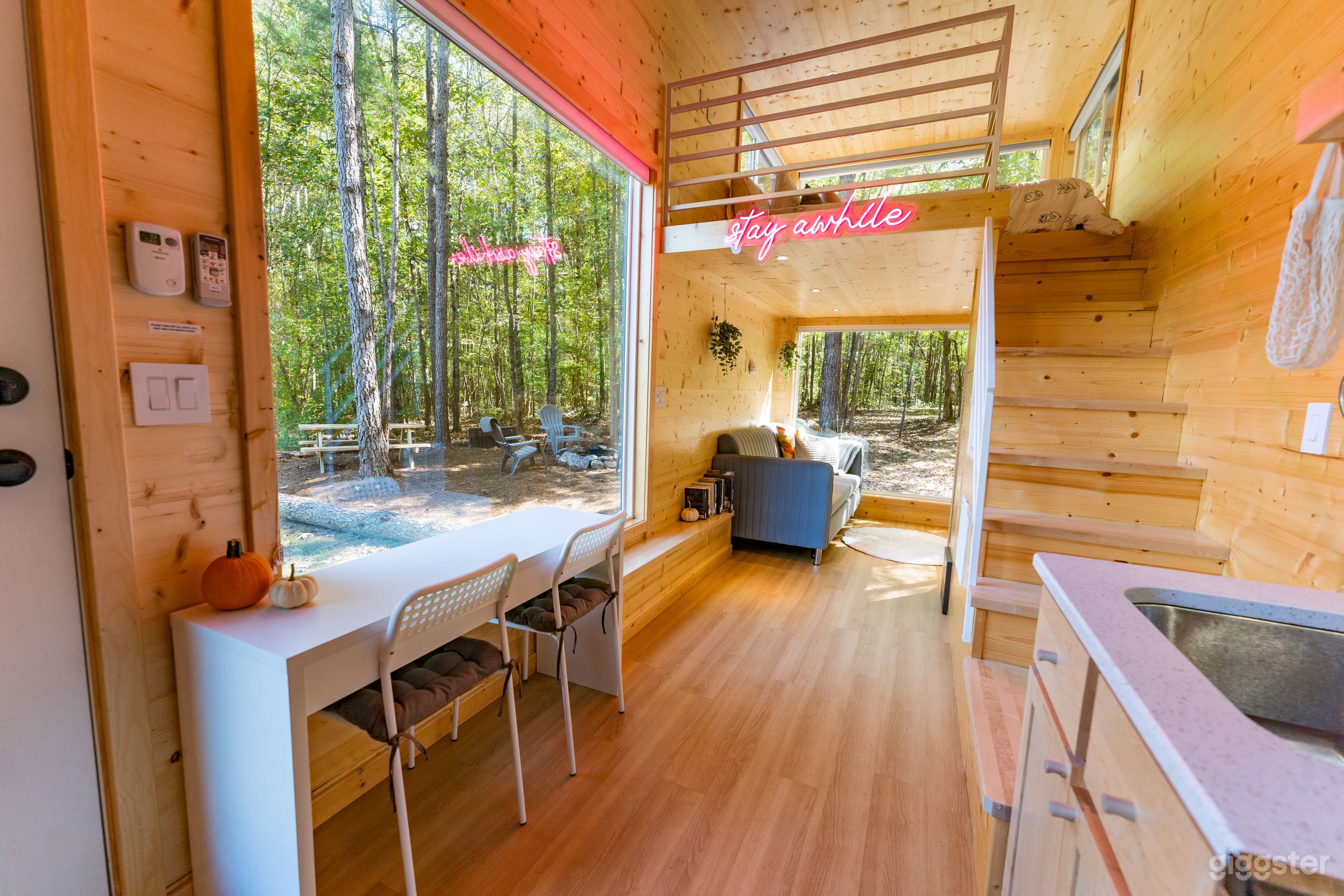 Private Tiny Home on Wooded Acreage Photo 3