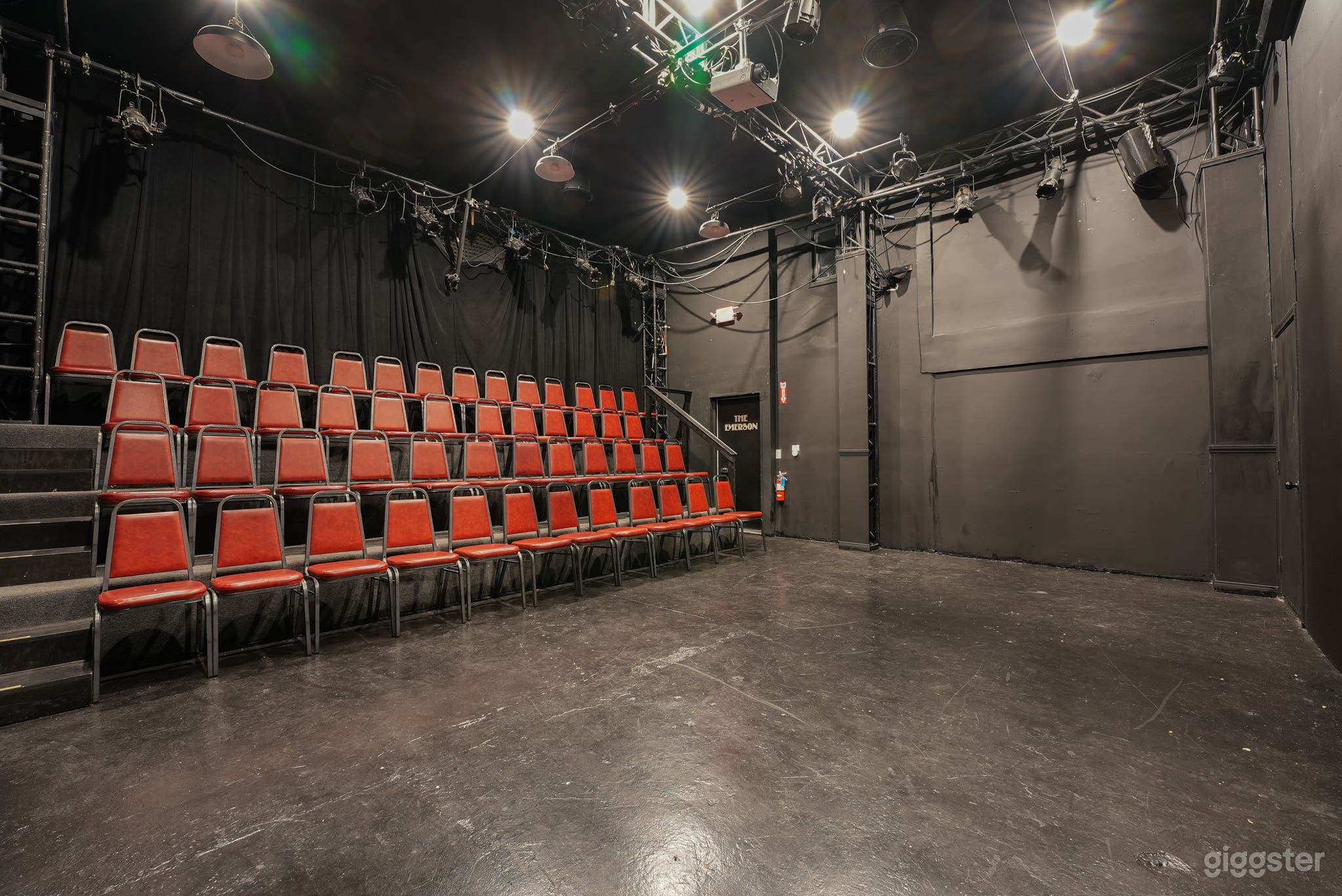 The Emerson - Noho Arts District Theatre Perfect for Your Event Photo 4