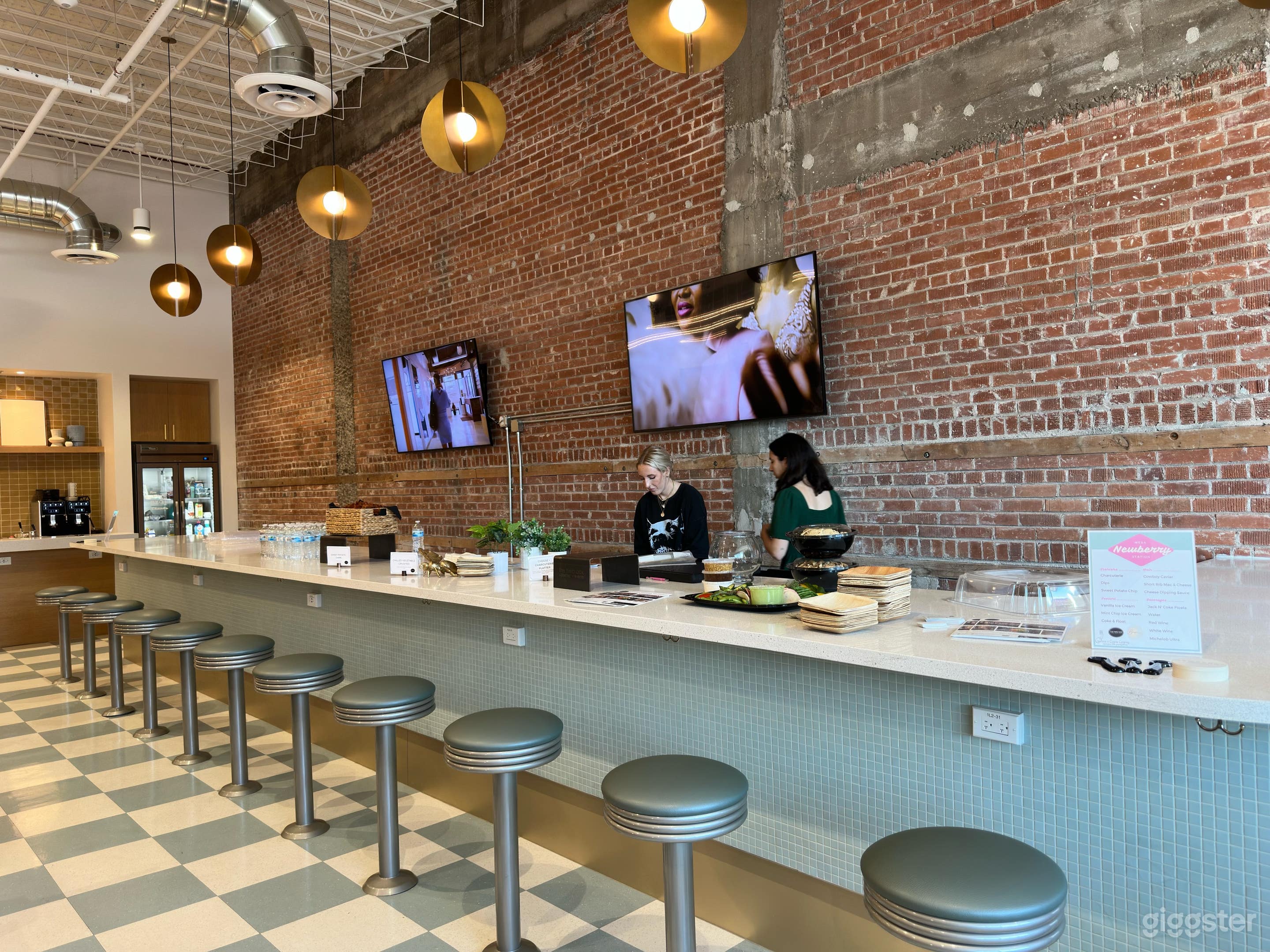 A Classic Vintage Space Reimagined Photo 4