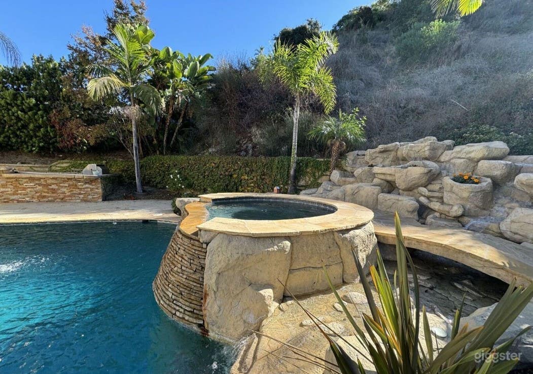 Exclusive and Relaxing Pool Space Photo 4