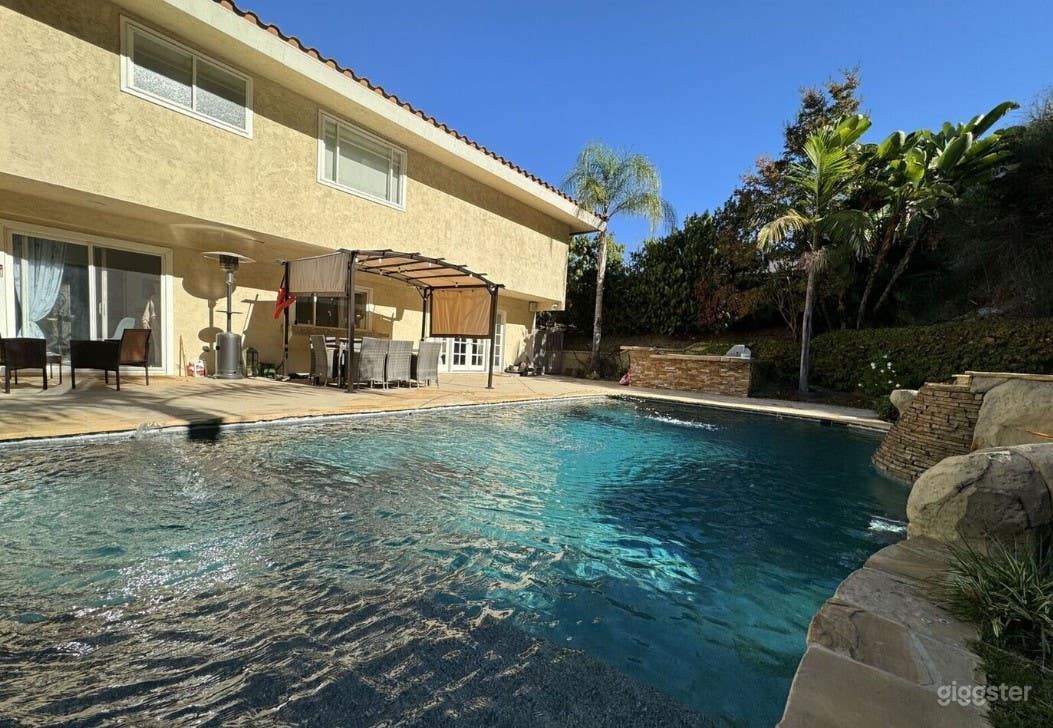 Exclusive and Relaxing Pool Space Photo 3