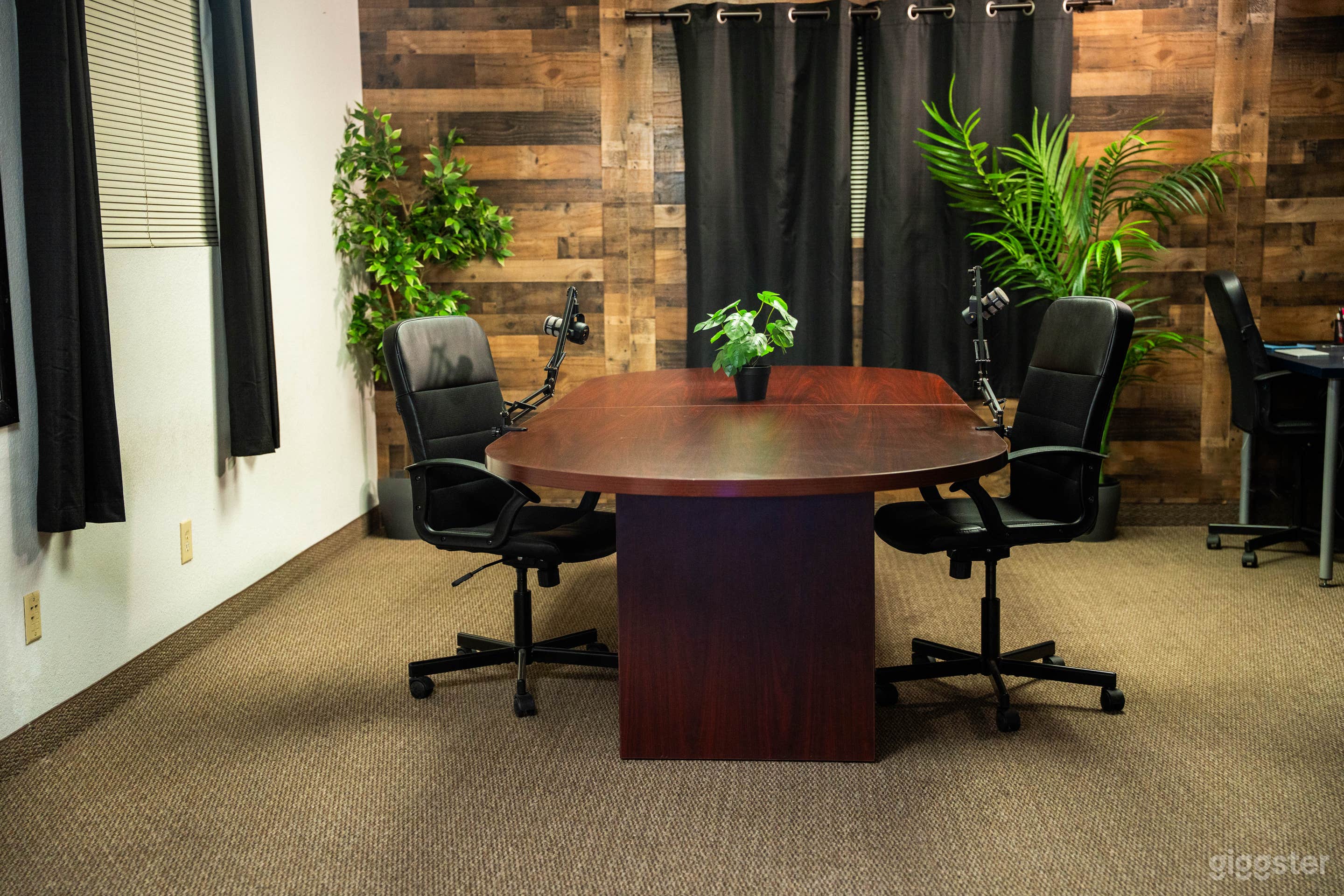 Corporate Podcast Studio Photo 3