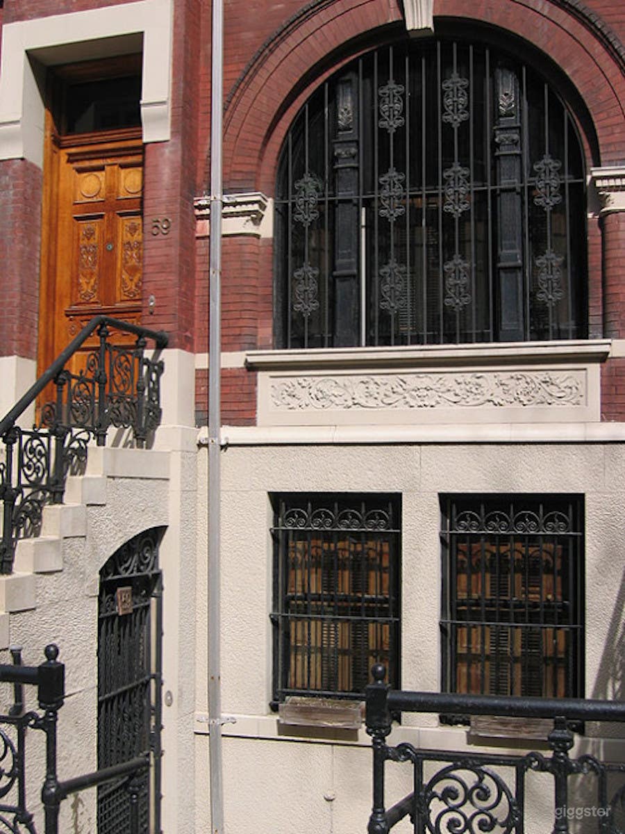Luxury Upper West Side Townhouse Photo 2
