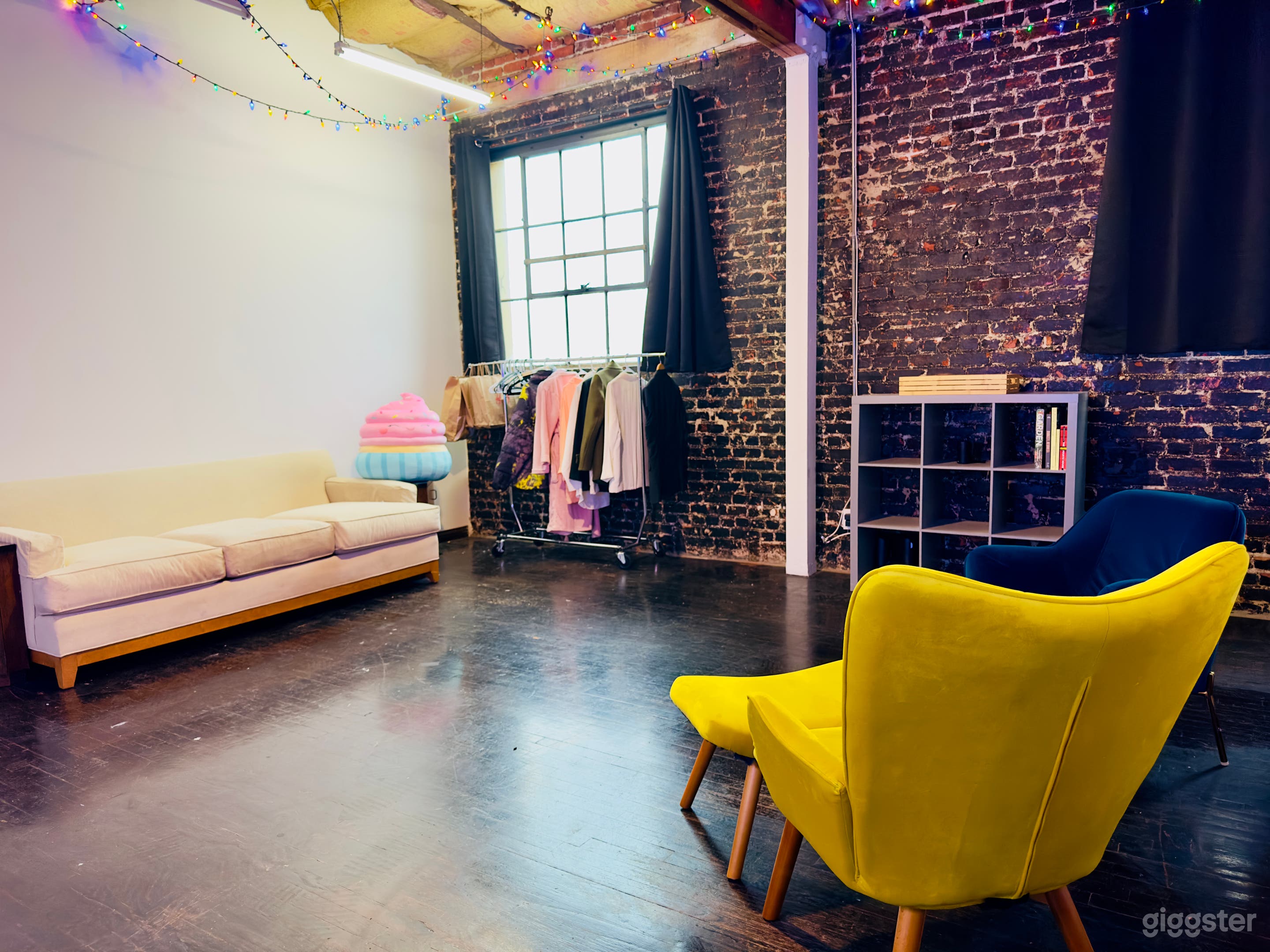 Good Job Team Studios / DTLA Studio / Gear Incl. Photo 1