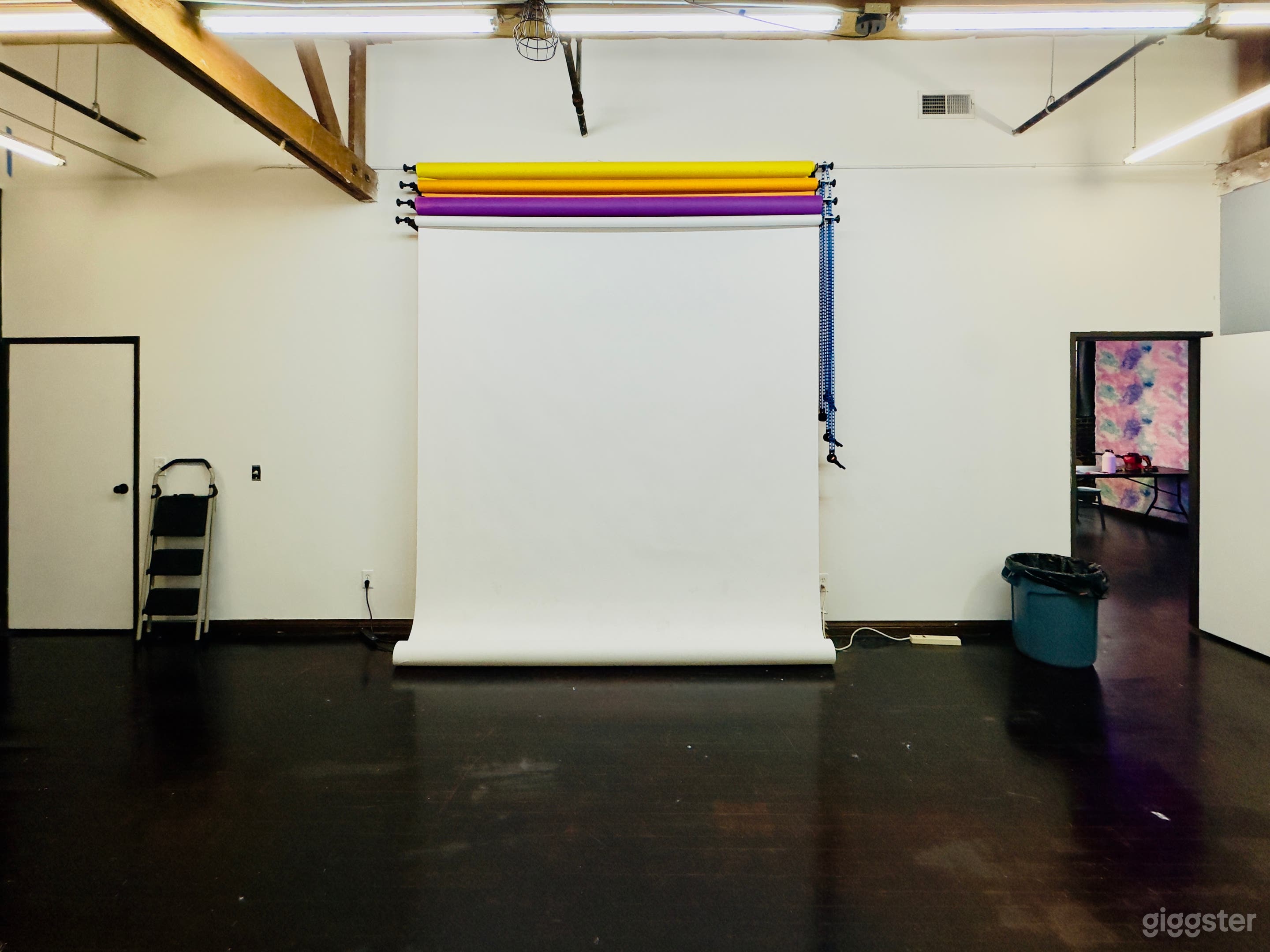 Good Job Team Studios / DTLA Studio / Gear Incl. Photo 2